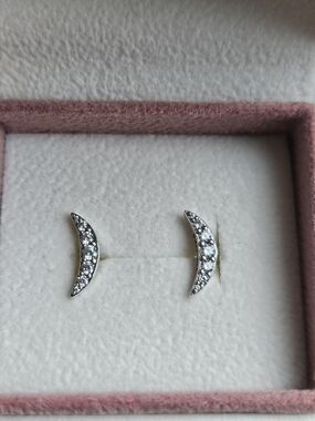 Pandora Sparkling Crescent Moon Stud Earrings